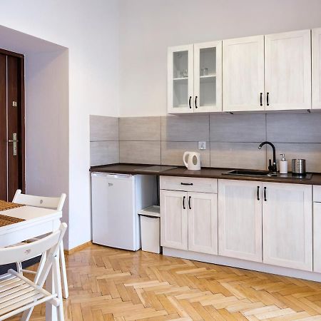 Dom Sapiehy Aparthotel Krasków Εξωτερικό φωτογραφία