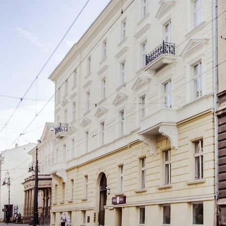 Dom Sapiehy Aparthotel Krasków Εξωτερικό φωτογραφία