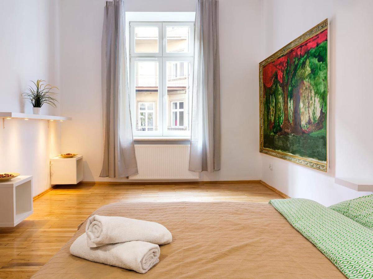 Dom Sapiehy Aparthotel Krasków Εξωτερικό φωτογραφία