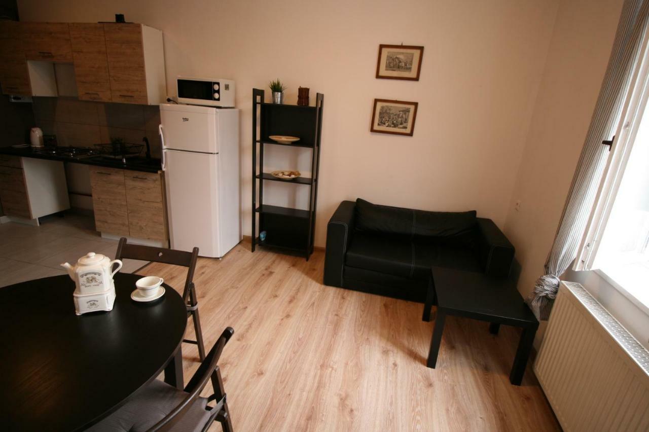 Dom Sapiehy Aparthotel Krasków Εξωτερικό φωτογραφία