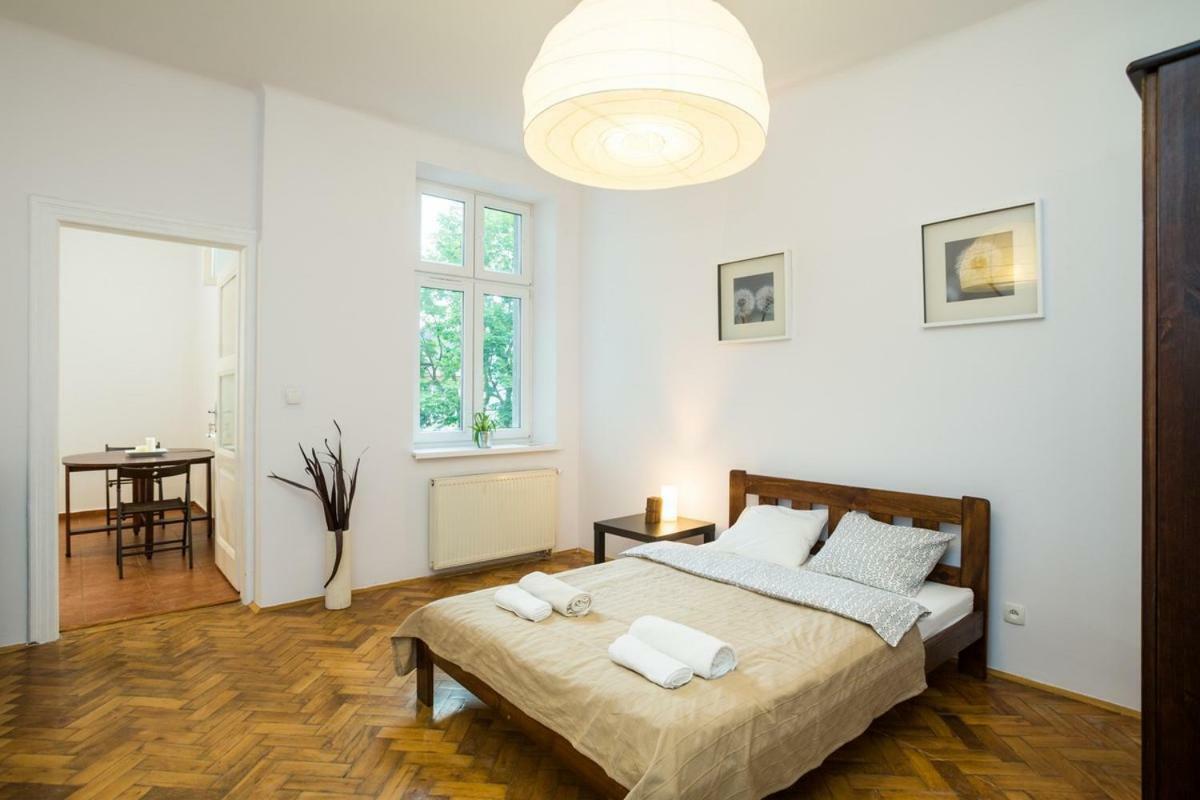Dom Sapiehy Aparthotel Krasków Εξωτερικό φωτογραφία