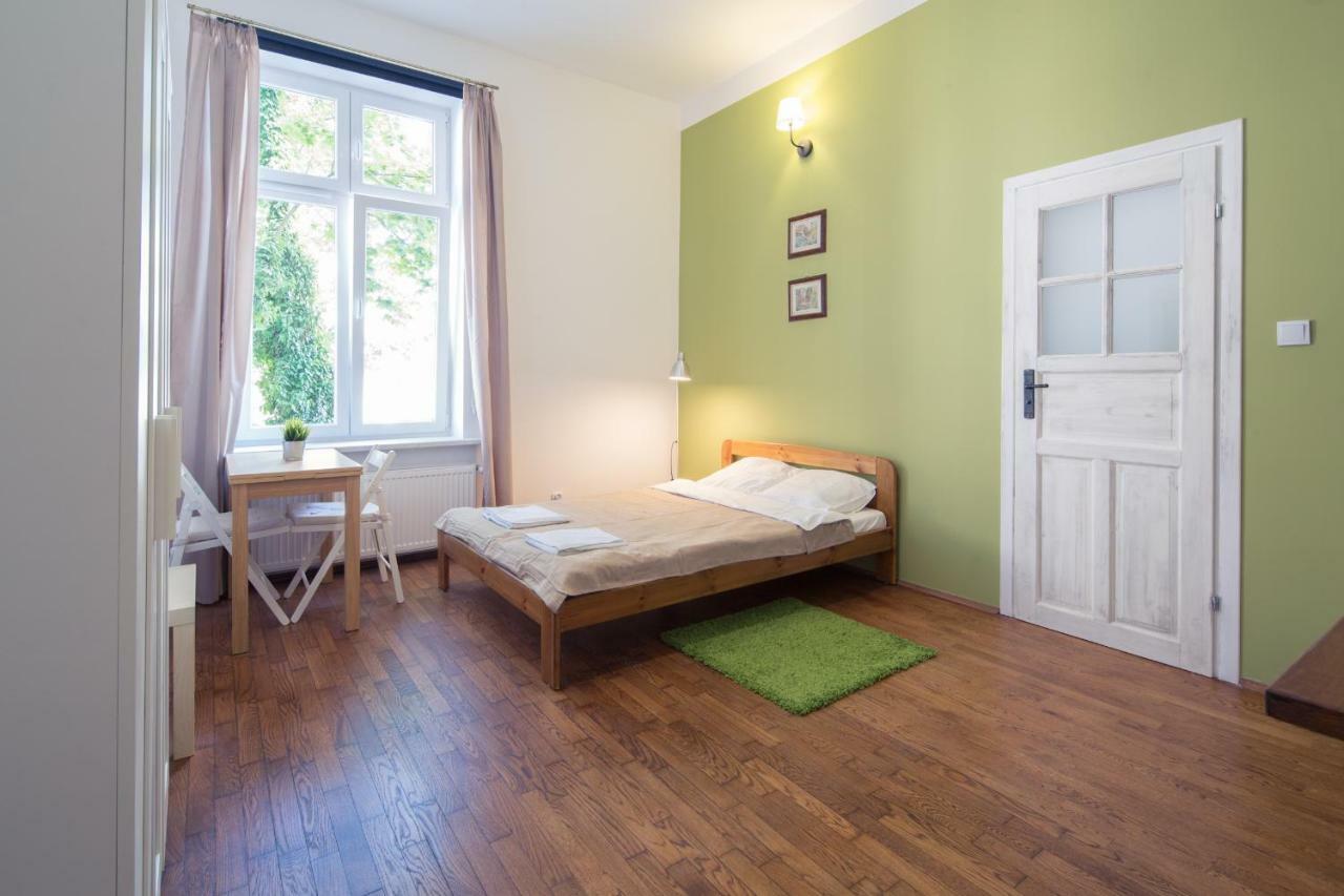 Dom Sapiehy Aparthotel Krasków Εξωτερικό φωτογραφία