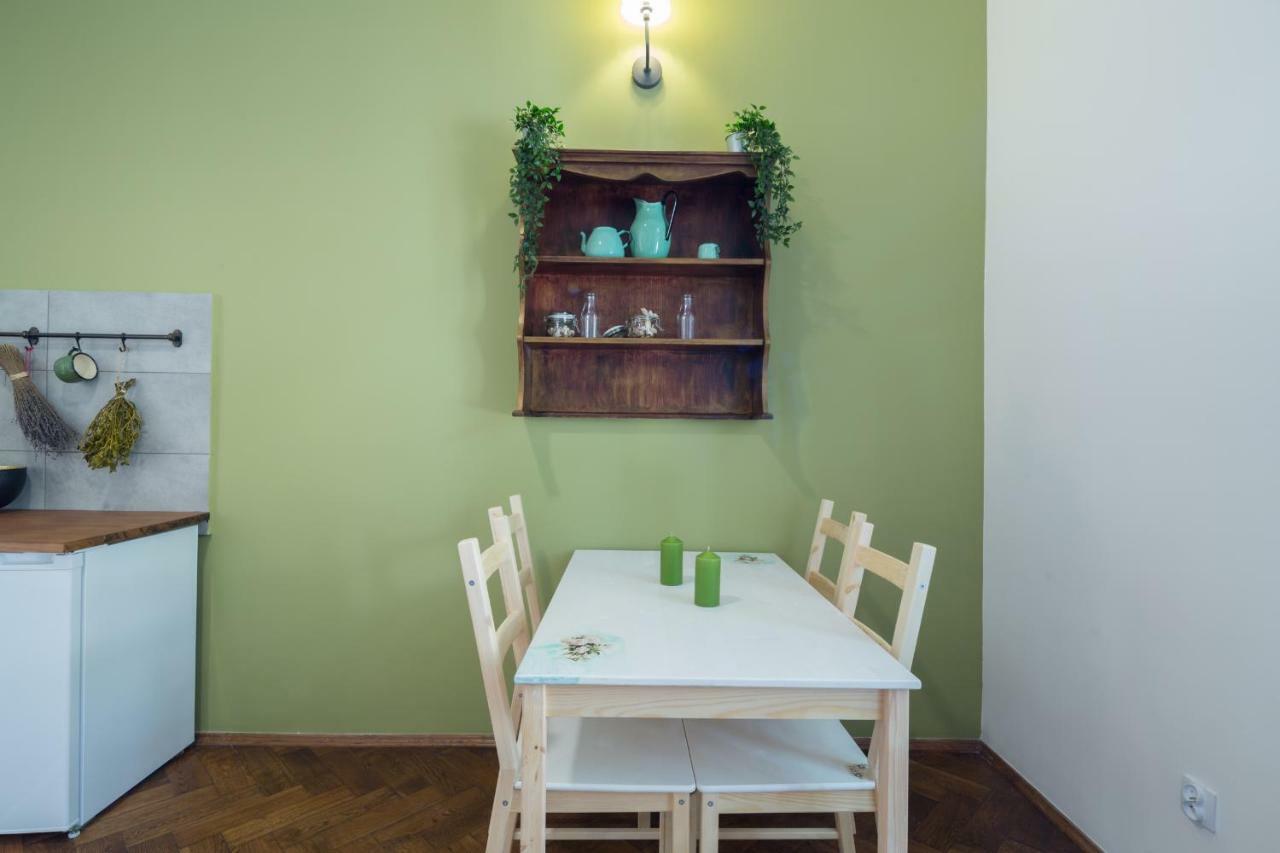 Dom Sapiehy Aparthotel Krasków Εξωτερικό φωτογραφία