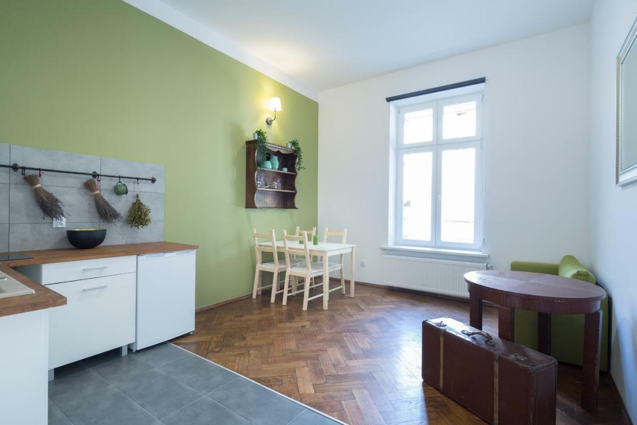 Dom Sapiehy Aparthotel Krasków Εξωτερικό φωτογραφία