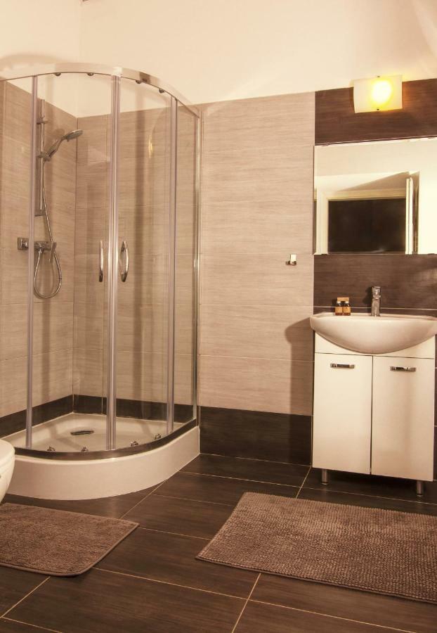 Dom Sapiehy Aparthotel Krasków Εξωτερικό φωτογραφία