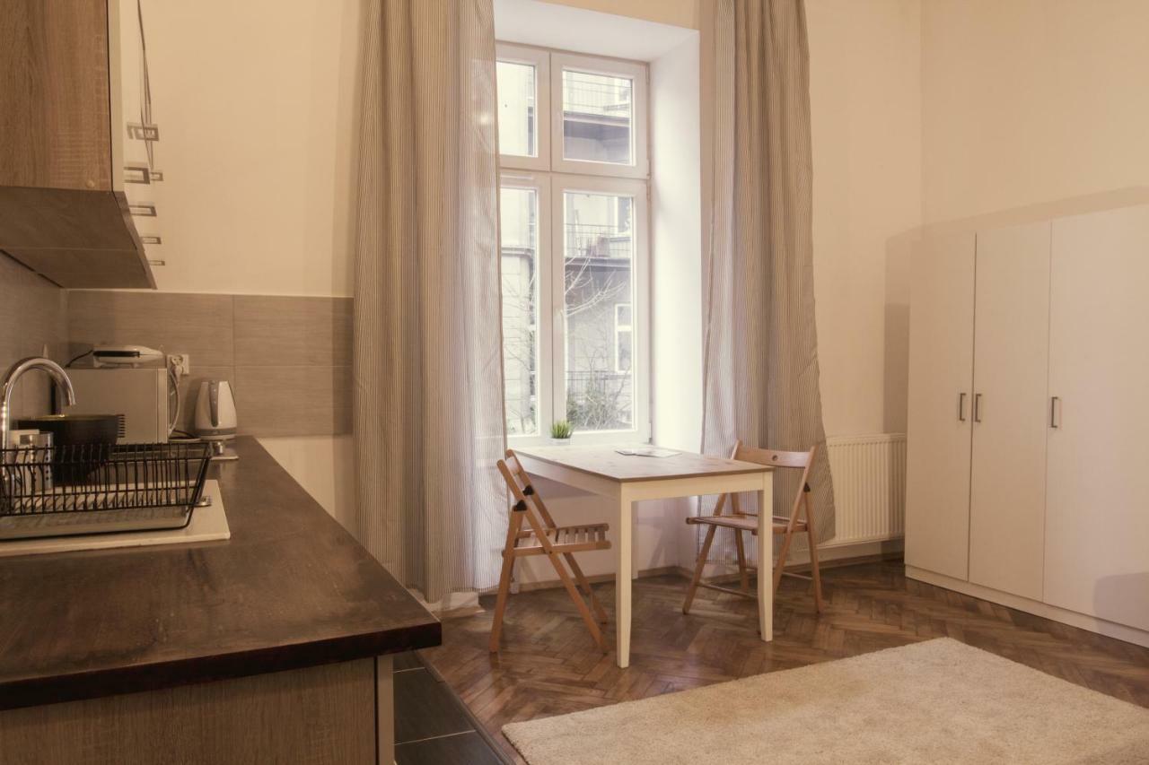 Dom Sapiehy Aparthotel Krasków Εξωτερικό φωτογραφία