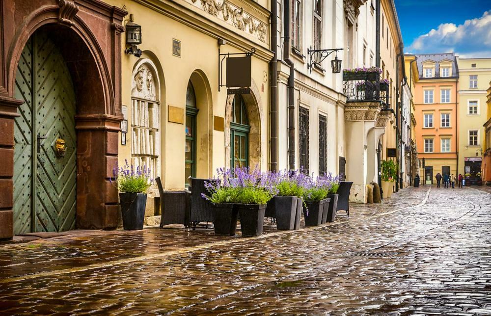 Dom Sapiehy Aparthotel Krasków Εξωτερικό φωτογραφία